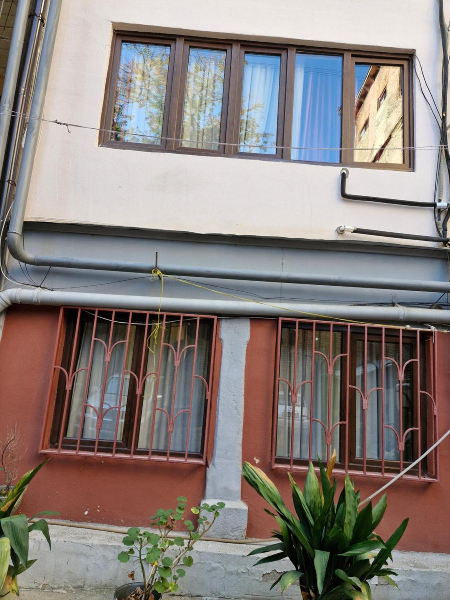 Guest House Lana Tbilisi Exterior foto